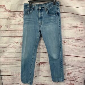 Levi Strauss 501 Original Fit Button Fly Light Wash Denim Jeans Mens Size 31x32